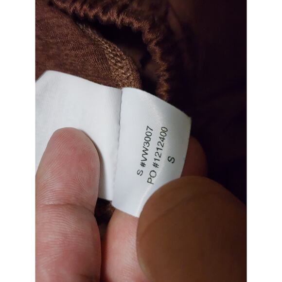 Vuori Boyfriend Performance Shorts Small Maroon Dream Knit Relaxed Yoga VW3007 - Picture 2 of 8